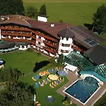 Erlebnishotel Kitzbuehler Horn ホテル 4*